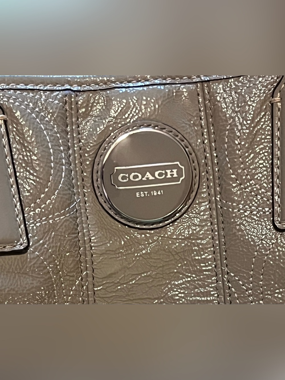 Like New Coach Signature Stitch Framed Carryall Shoulder Bag with Kisslock—Gray - Picture 8 of 16